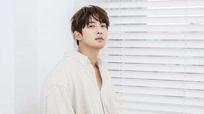 boys over flowers actor kim hyun joong helps save a man boys over flowers actor kim hyun joong helps save a man